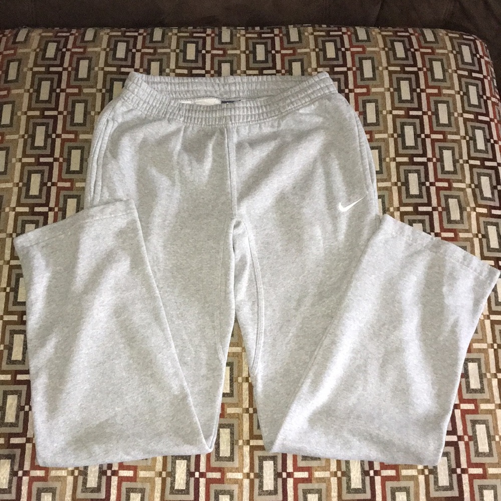 Men’s Nike Gray Fleece Sweatpants Size Small